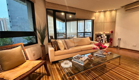 Apartamento à venda com 4 quartos, sendo 3 suítes,  em Vila Andrade, São Paulo, SP