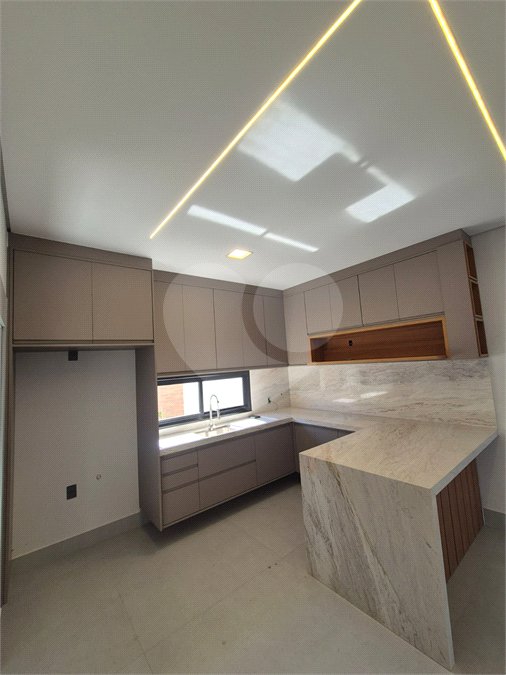 Casa à venda com 4 suítes no condomínio Residencial Dona Maria Candida, Indaiatuba - SP
