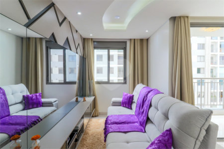 Apartamento à venda com 3 quartos, sendo 1 suíte, em Santo Amaro, São Paulo, SP