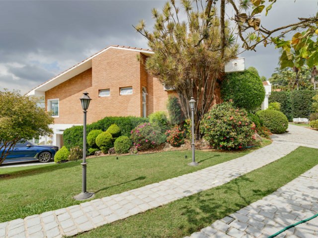 Casa Térrea à venda com 4 suítes em Chácara Flora, São Paulo, SP