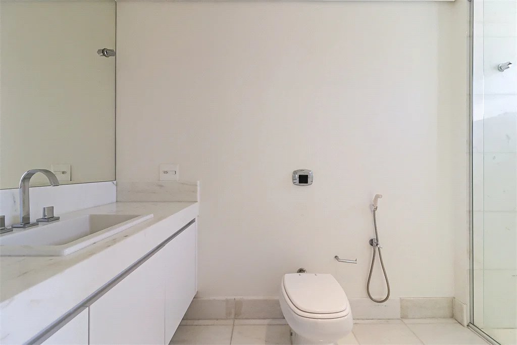 Apartamento à venda com 3 suítes em Cidade Monções, São Paulo, SP