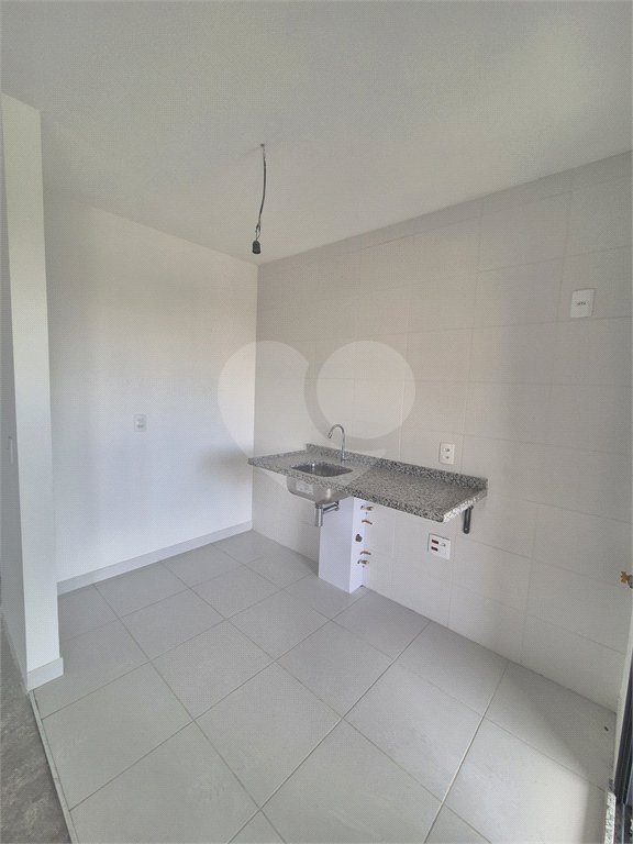 Apartamento à venda com 3 quartos, sendo 1 suíte, em Vila Anastácio, São Paulo, SP