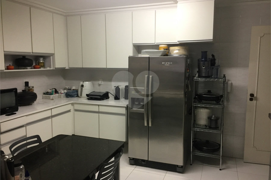 Apartamento à venda com 3 quartos, sendo 1 suíte, em Bela Vista, São Paulo, SP