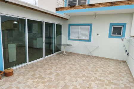 Sobrado à venda com 3 quartos, sendo 2 suítes, em Vila Romão, Salto, SP