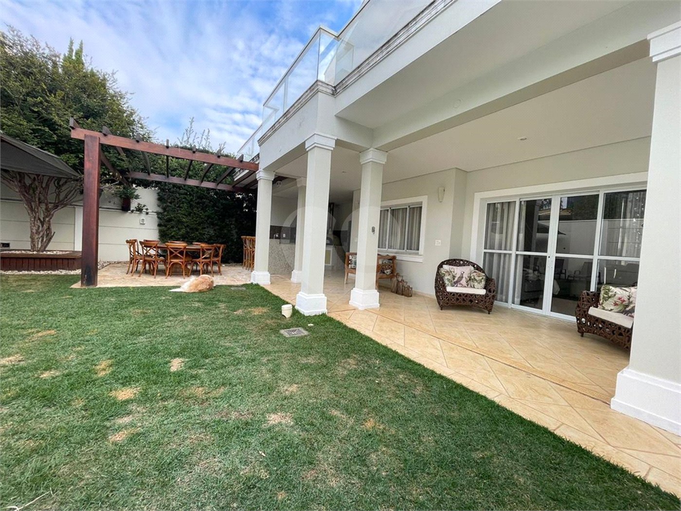 Casa à venda com 3 suítes no condomínio Villagio Di Verona, Vinhedo - SP