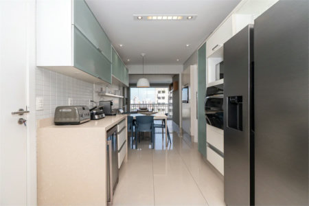 Apartamento à venda com 3 suítes em Sumarezinho, São Paulo, SP