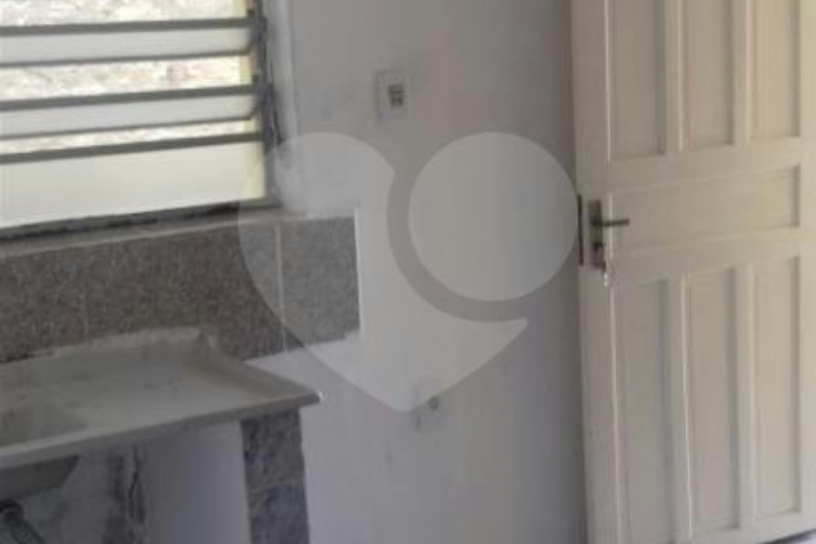 Casa à venda com 3 quartos, sendo 1 suíte, em Vila Nova Cachoeirinha, São Paulo, SP
