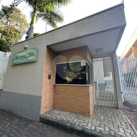 Casa à venda com 2 suítes no condomínio Olido, Atibaia - SP