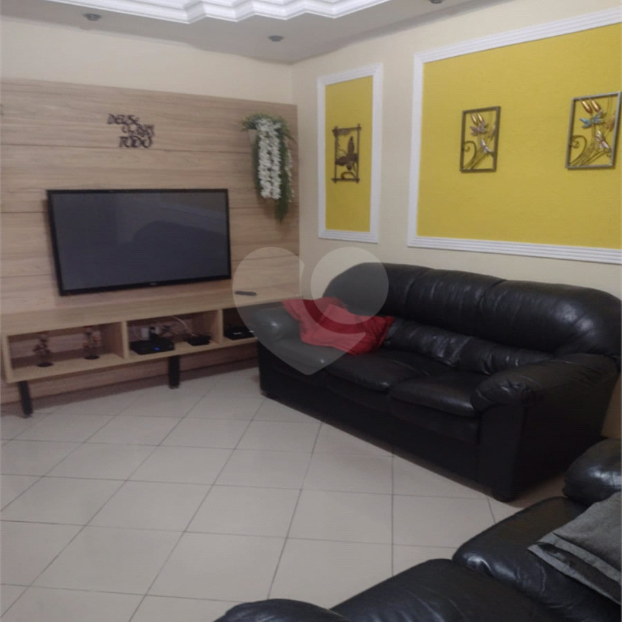 Casa de Vila à venda com 3 quartos, sendo 1 suíte, em Vila Medeiros, São Paulo, SP