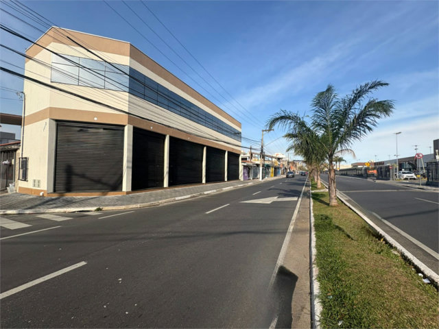 Salão Comercial para alugar em Parque Suzano, Suzano, SP