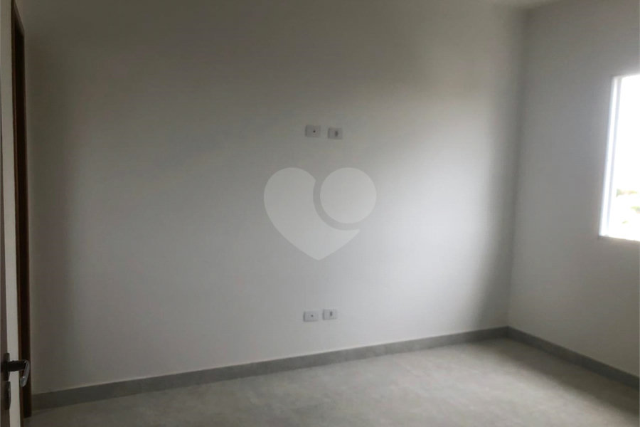 Casa à venda com 3 quartos, sendo 1 suíte, no condomínio Cond Batinga, São Paulo - SP