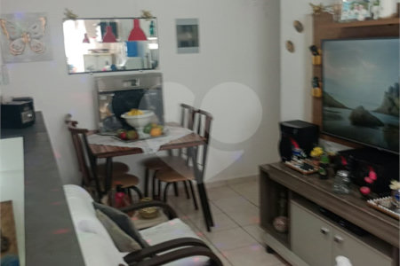 Casa à venda com 3 quartos, sendo 1 suíte,  no Centro, Mogi das Cruzes, SP
