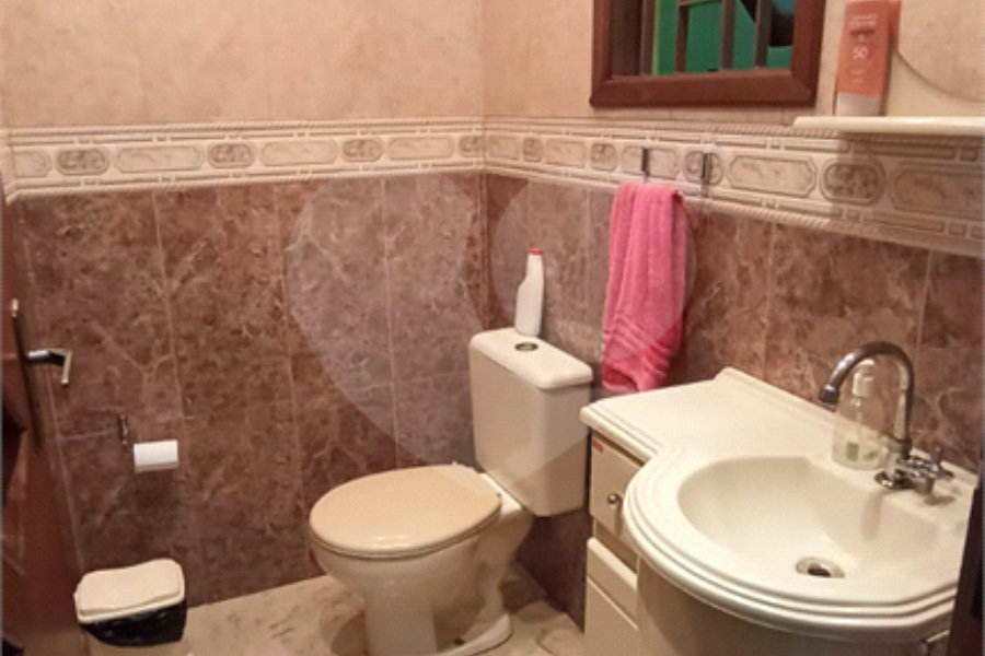 Sobrado à venda com 4 quartos, sendo 1 suíte, em Jaçanã, São Paulo, SP