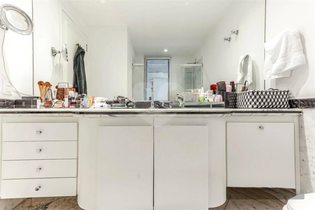 Apartamento à venda com 4 suítes em Jardim Fonte do Morumbi, São Paulo, SP