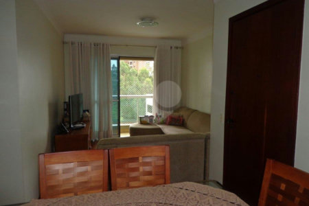 Apartamento à venda com 3 quartos, sendo 1 suíte, em Jardim Londrina, São Paulo, SP