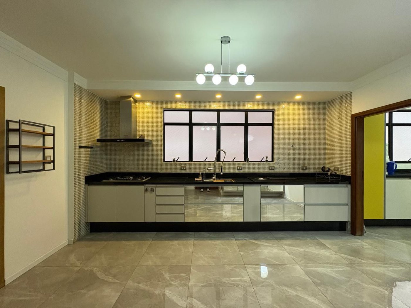 Apartamento com 3 dormitórios à venda, 145 m² por R$ 1.350.000,00 - Pompéia - Santos/SP
