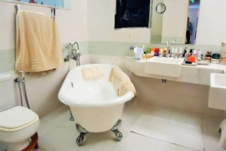 Apartamento à venda com 4 quartos, sendo 2 suítes, em Copacabana, Rio de Janeiro, RJ
