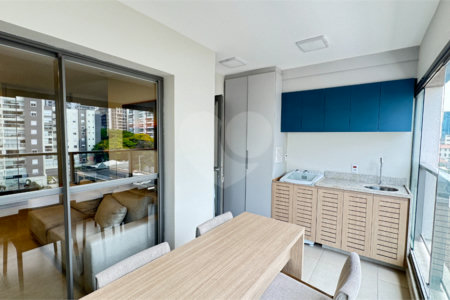 Apartamento à venda com 2 quartos, sendo 1 suíte,  em Brooklin, São Paulo, SP