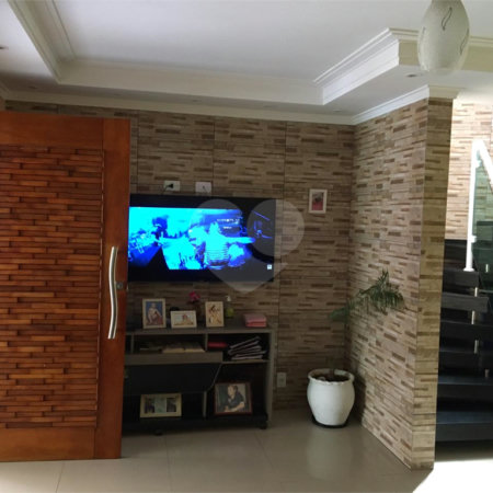 Sobrado à venda com 3 quartos, sendo 1 suíte,  em Vila Lageado, São Paulo, SP