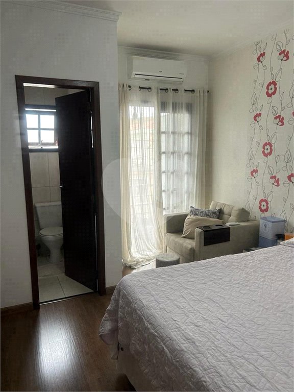 Sobrado à venda com 3 quartos, sendo 1 suíte,  em Vila Marari, São Paulo, SP