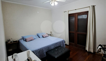 Sobrado à venda com 4 quartos, sendo 2 suítes,  em Vila José Bonifácio, Araraquara, SP