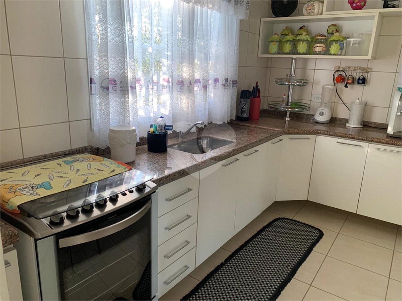 Casa Térrea à venda com 3 quartos, sendo 1 suíte, em Alpes D'ouro, Bom Jesus dos Perdões, SP