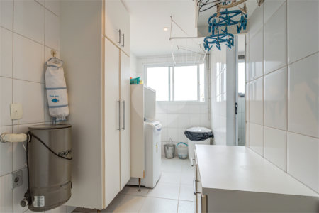 Apartamento à venda com 4 quartos, sendo 3 suítes, em Brooklin, São Paulo, SP