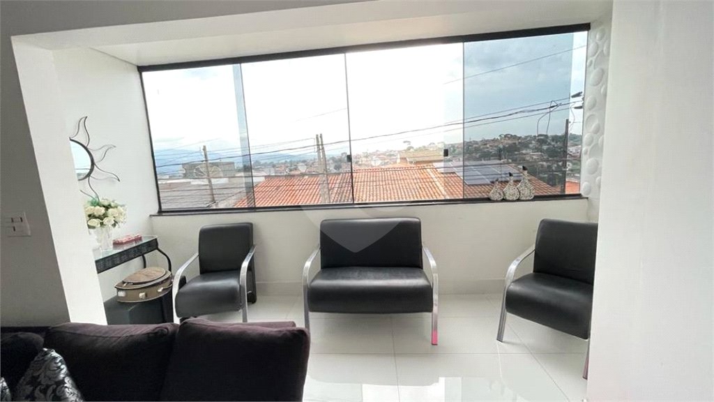 Casa à venda com 3 quartos, sendo 2 suítes,  em Jardim Imperial, Atibaia, SP