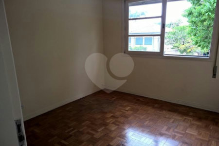 Sobrado à venda com 3 quartos, sendo 1 suíte,  em Planalto Paulista, São Paulo, SP