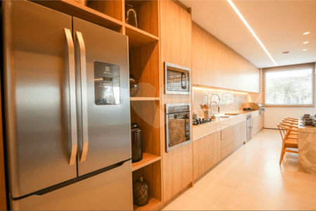 Apartamento à venda com 4 quartos, sendo 3 suítes, em Perdizes, São Paulo, SP