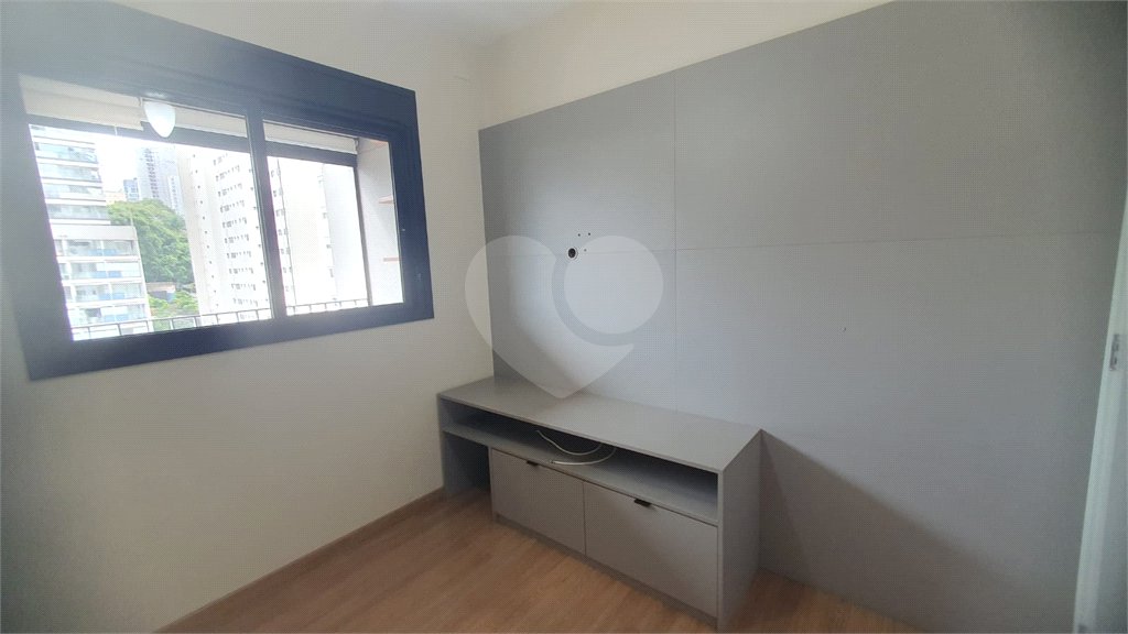 Apartamento à venda com 3 quartos, sendo 1 suíte,  em Pinheiros, São Paulo, SP