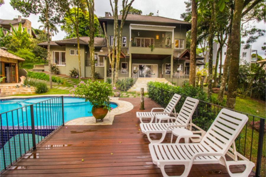 Casa à venda com 4 suítes no condomínio Alpes da Cantareira, Mairiporã - SP