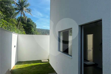 Casa à venda com 3 quartos, sendo 1 suíte, no condomínio Parque Guará, Rio de Janeiro - RJ