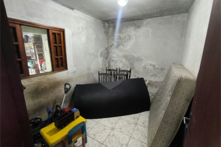 Casa à venda com 5 quartos, sendo 2 suítes, em Jardim Umarizal, São Paulo, SP