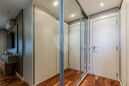 Apartamento à venda com 3 suítes em Brooklin, São Paulo, SP