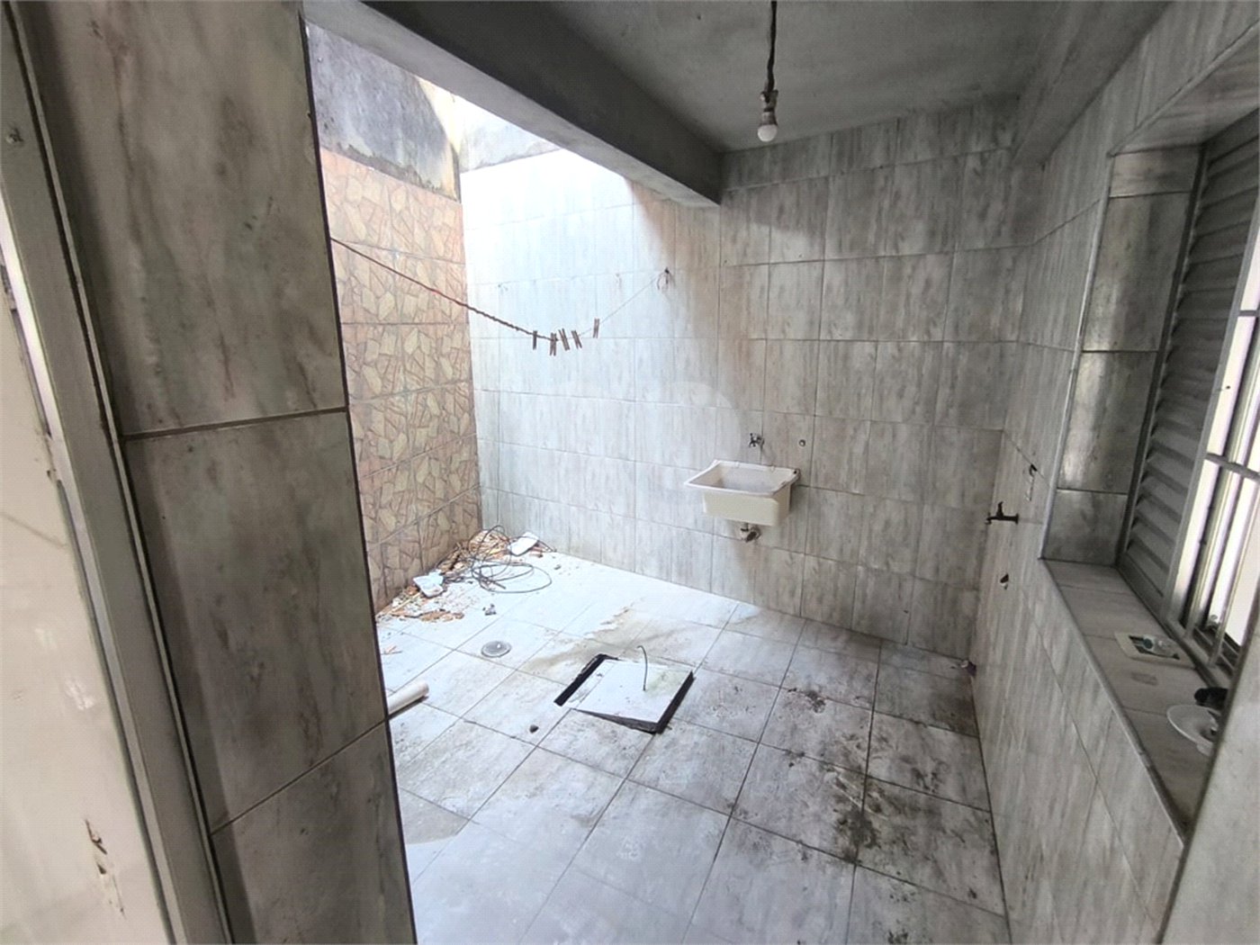 Sobrado à venda com 3 quartos, sendo 1 suíte, em Jardim Umarizal, São Paulo, SP