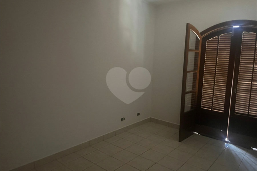 Sobrado à venda ou para alugar com 3 quartos, sendo 1 suíte, em Tremembé, São Paulo, SP