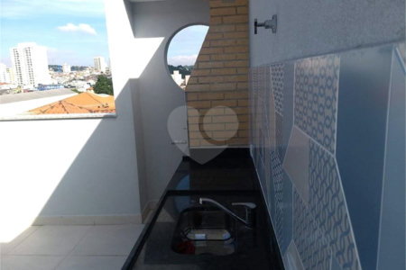 Casa à venda com 3 quartos, sendo 1 suíte, no condomínio Parque Vitória, São Paulo - SP