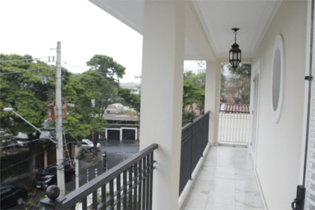 Casa à venda ou para alugar com 5 suítes em Jardim Leonor, São Paulo, SP
