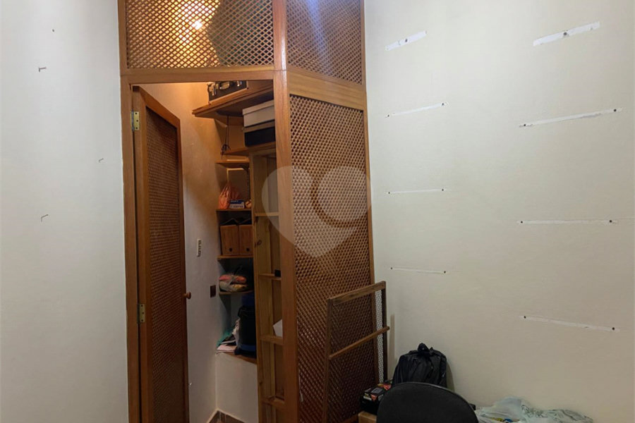 Casa à venda com 5 quartos, sendo 1 suíte, em Horto, São Paulo, SP
