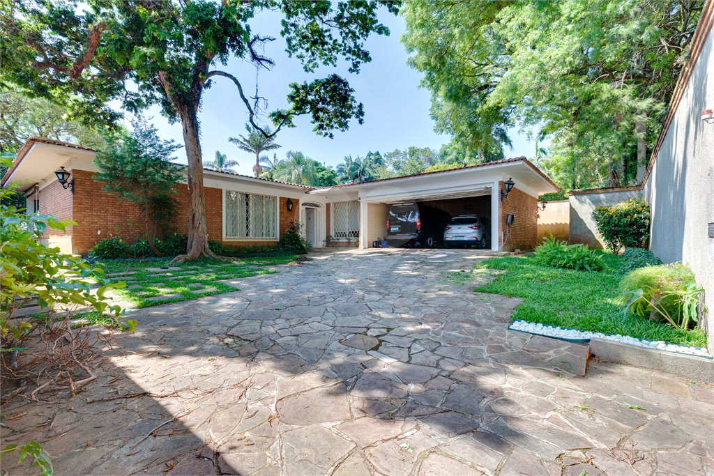 Casa à venda com 3 suítes em Alto da Boa Vista, São Paulo, SP