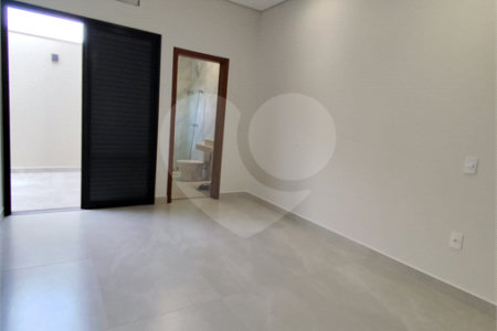 Casa à venda com 3 quartos, sendo 1 suíte, em Jardim Bom Sucesso, Indaiatuba, SP