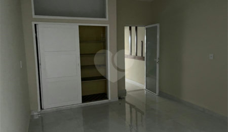 Sobrado à venda ou para alugar com 4 quartos, sendo 1 suíte,  em Santana, São Paulo, SP