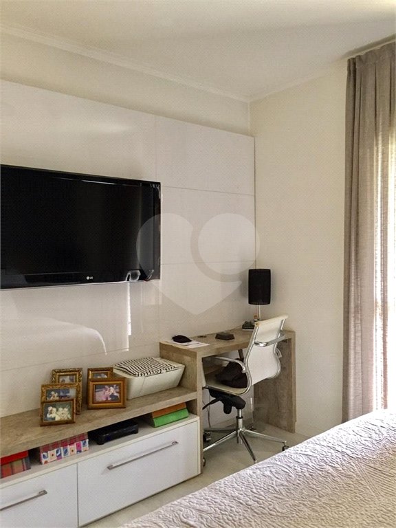Apartamento à venda com 3 suítes em Vila Suzana, São Paulo, SP