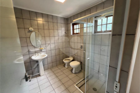 Casa à venda ou para alugar com 4 quartos, sendo 3 suítes, no condomínio Estância Marambaia, Vinhedo - SP