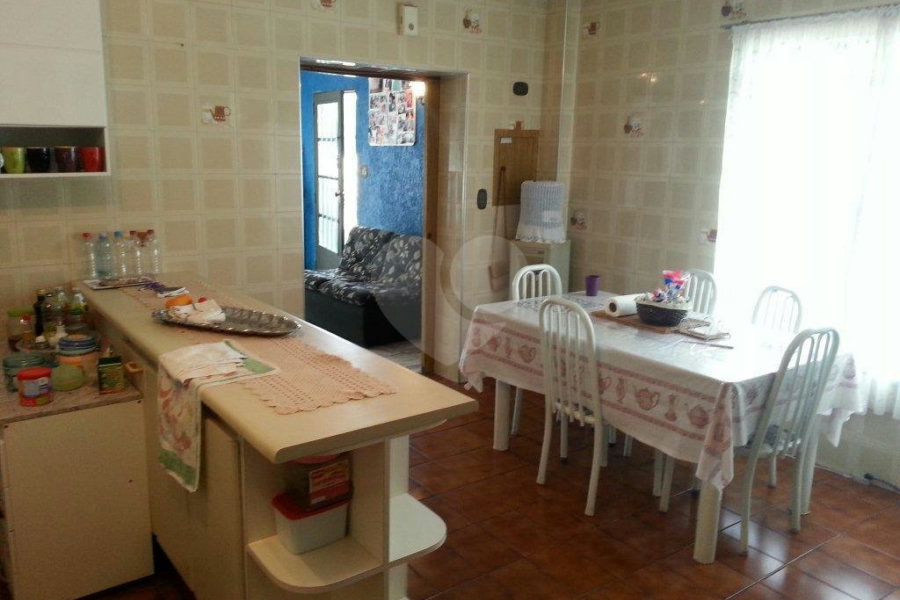 Sobrado à venda com 3 quartos, sendo 1 suíte, em Vila Galvão, Guarulhos, SP