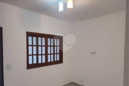 Casa à venda com 2 quartos, sendo 1 suíte, em Vila Leis, Itu, SP