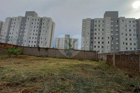 Terreno com 2.088,00 m² .