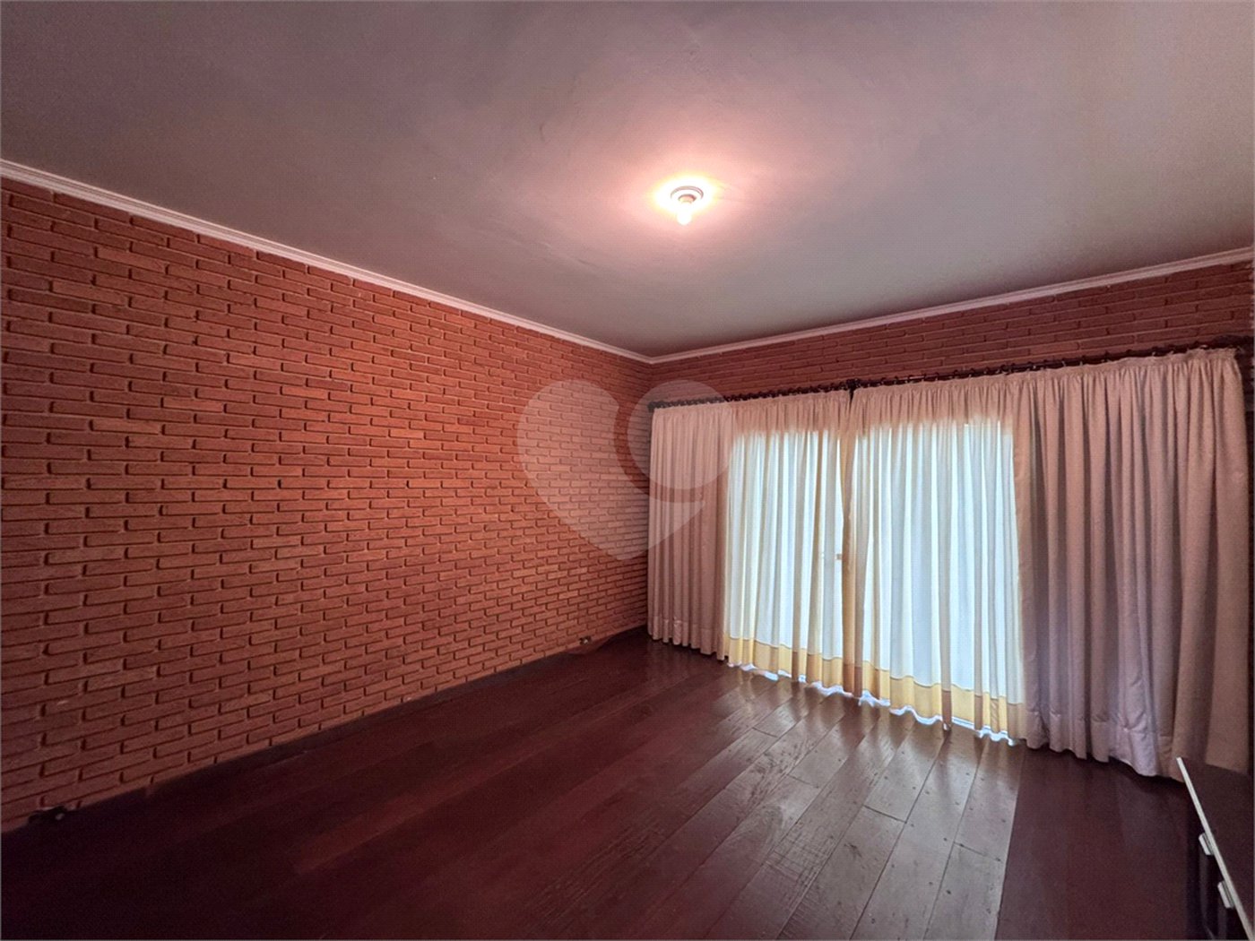 Sobrado à venda com 4 quartos, sendo 3 suítes, em Jardim América, Ribeirão Preto, SP