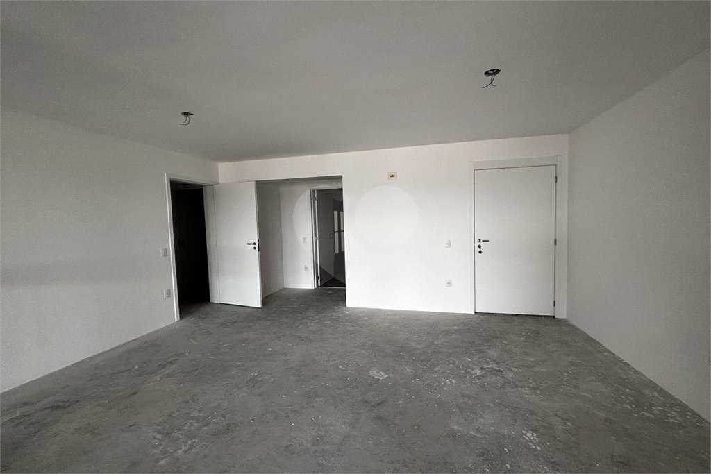 Apartamento à venda com 3 suítes em Vila Romana, São Paulo, SP